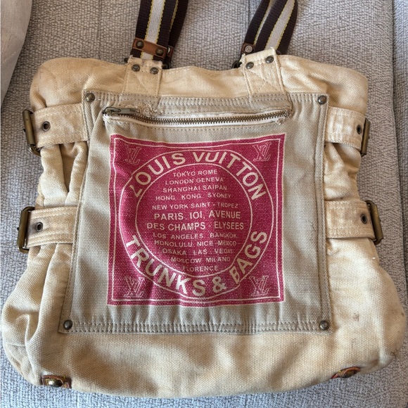 Louis Vuitton Tan Canvas Bag with Red Print - Picture 2 of 13